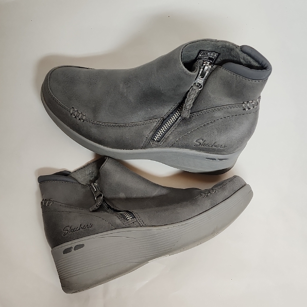 Skechers Air-cooled Memory Foam Womens Platform Sz 6 Gray Ankle Booties